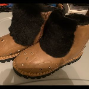 Fur boots